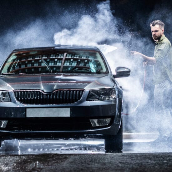 9 motive pentru a începe o afacere cu spălătorii auto self service